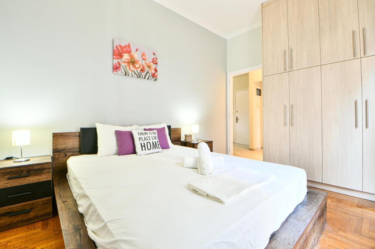 Fresh & Renovated Apartment Next To Metro Station Atenas Exterior foto